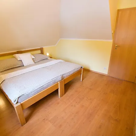 Moravský Karlov, čti Info Od Hostitele